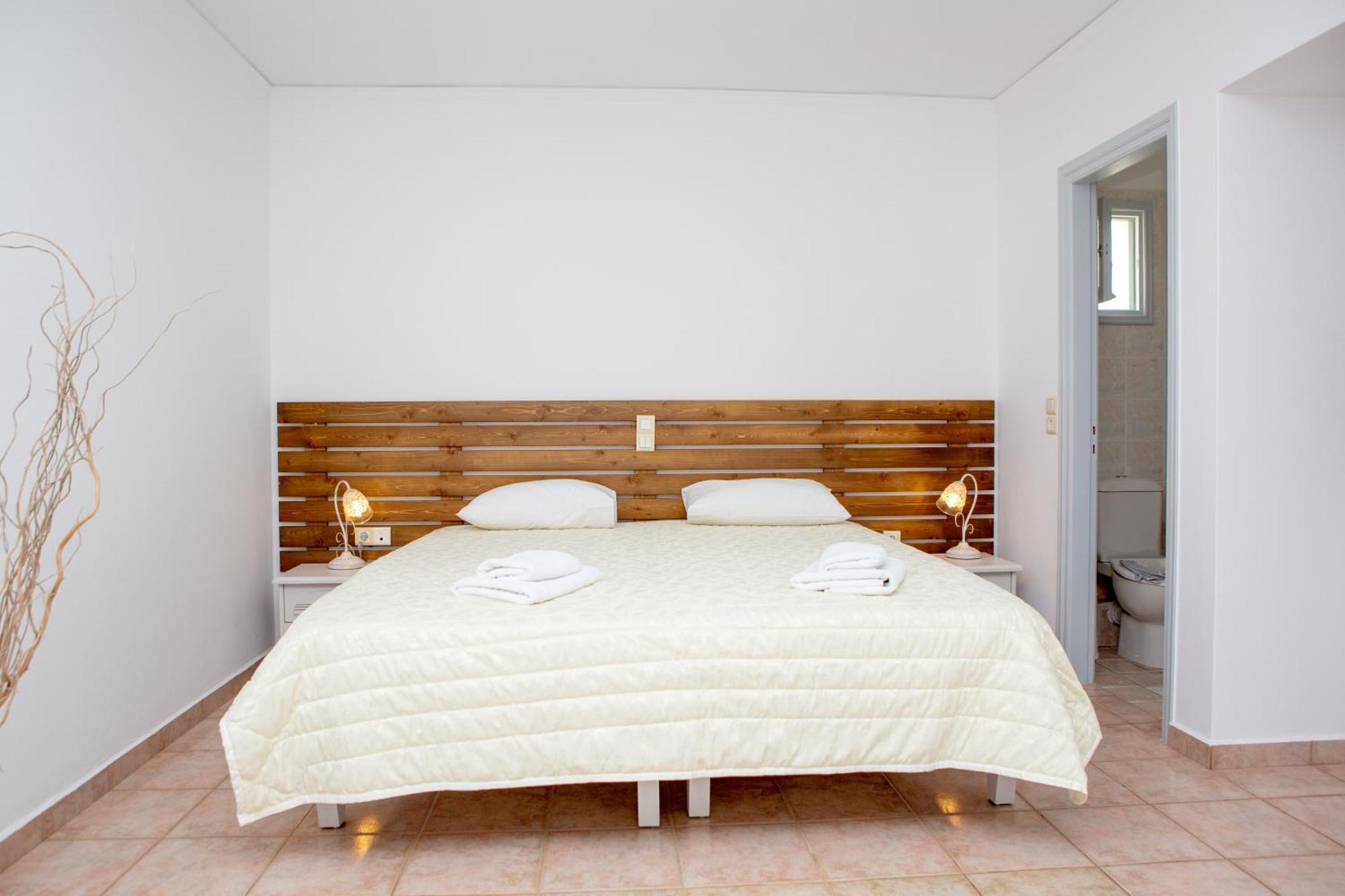 Golden Bay Aparthotel Agios Prokopios  Buitenkant foto