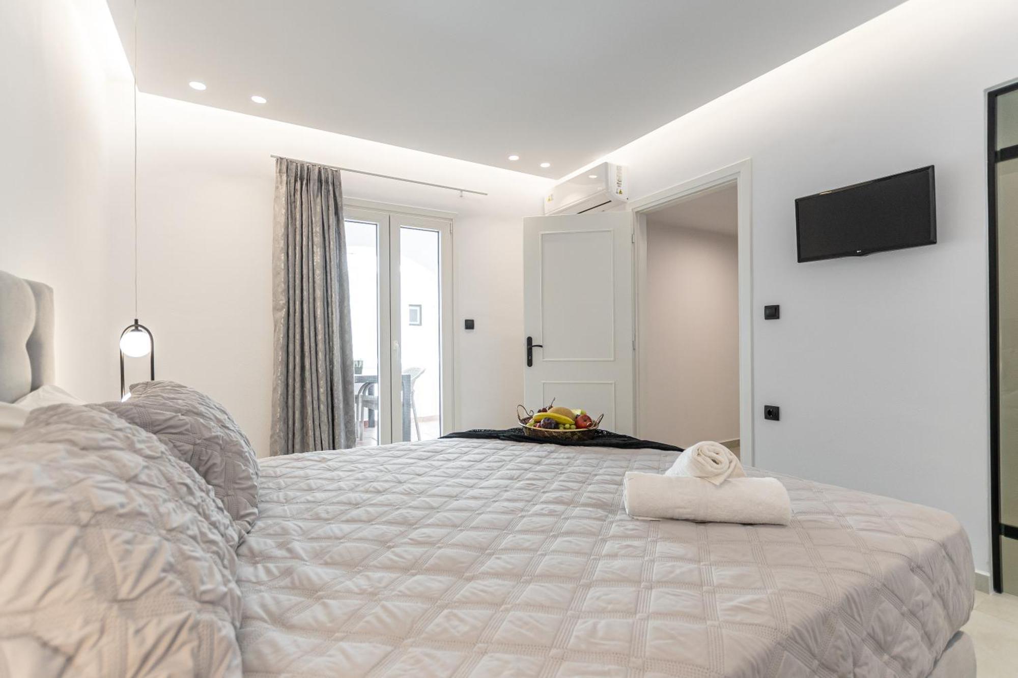 Golden Bay Aparthotel Agios Prokopios  Buitenkant foto